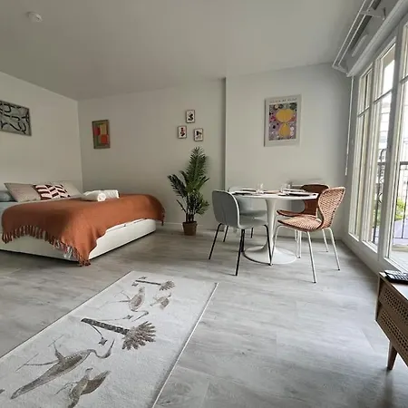 Emplacement Ideal - Rer A - - Paris Bussy-Saint-Georges