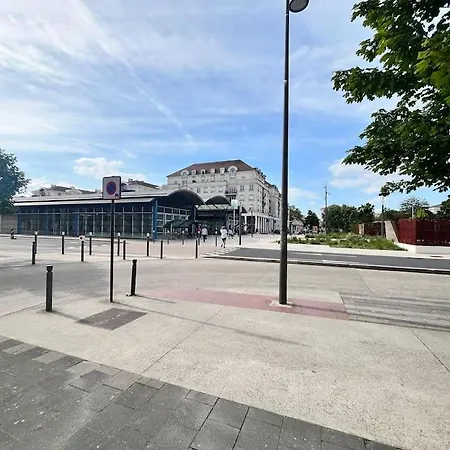 Emplacement Ideal - Rer A - - Paris